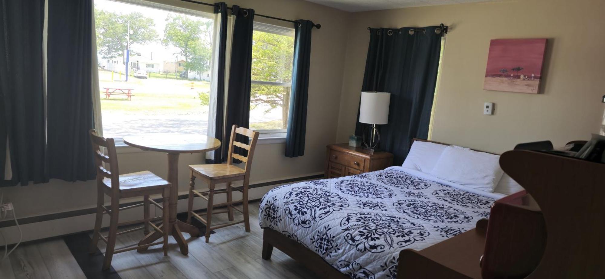 Rodeway Inn Formerly Camp Inn Lodge Oscoda Екстер'єр фото