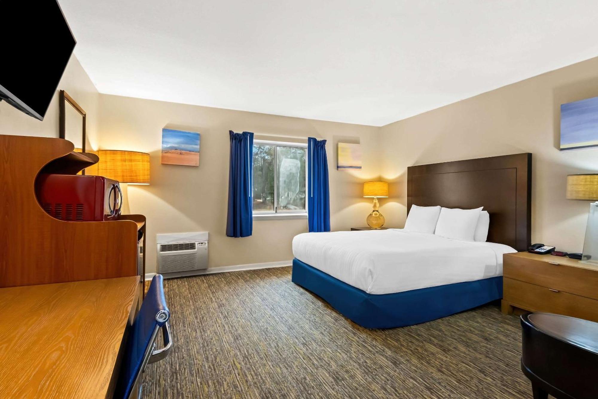 Rodeway Inn Formerly Camp Inn Lodge Oscoda Екстер'єр фото